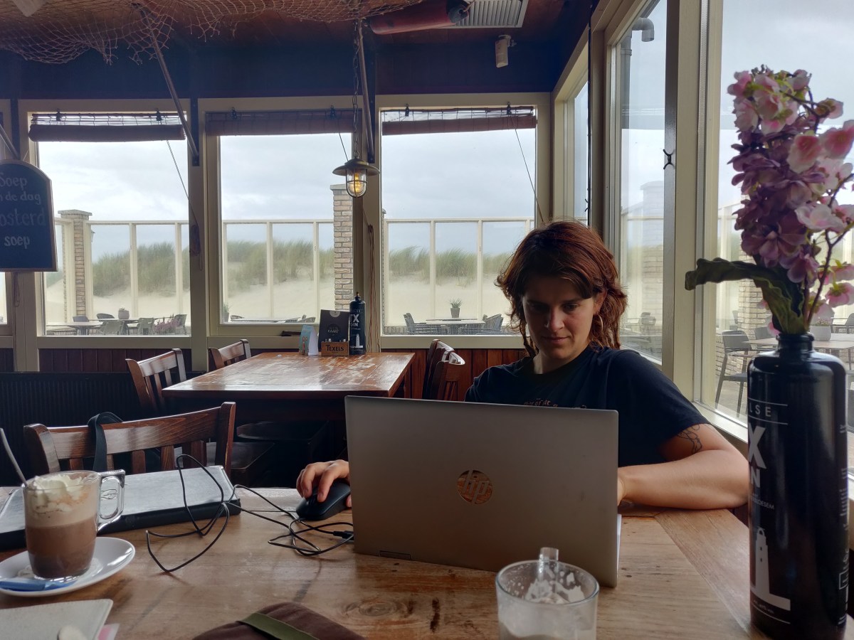 Het dagelijks leven van tentbewoonsters op een&nbsp;eiland