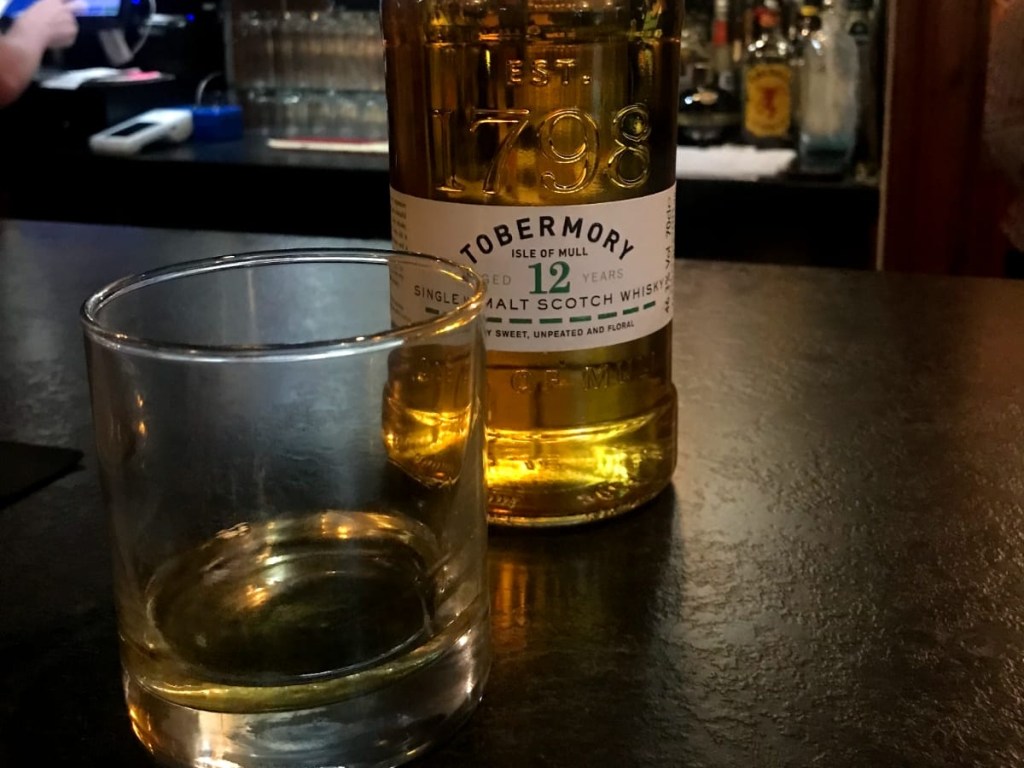 Whiskey dude zonder&nbsp;tanden